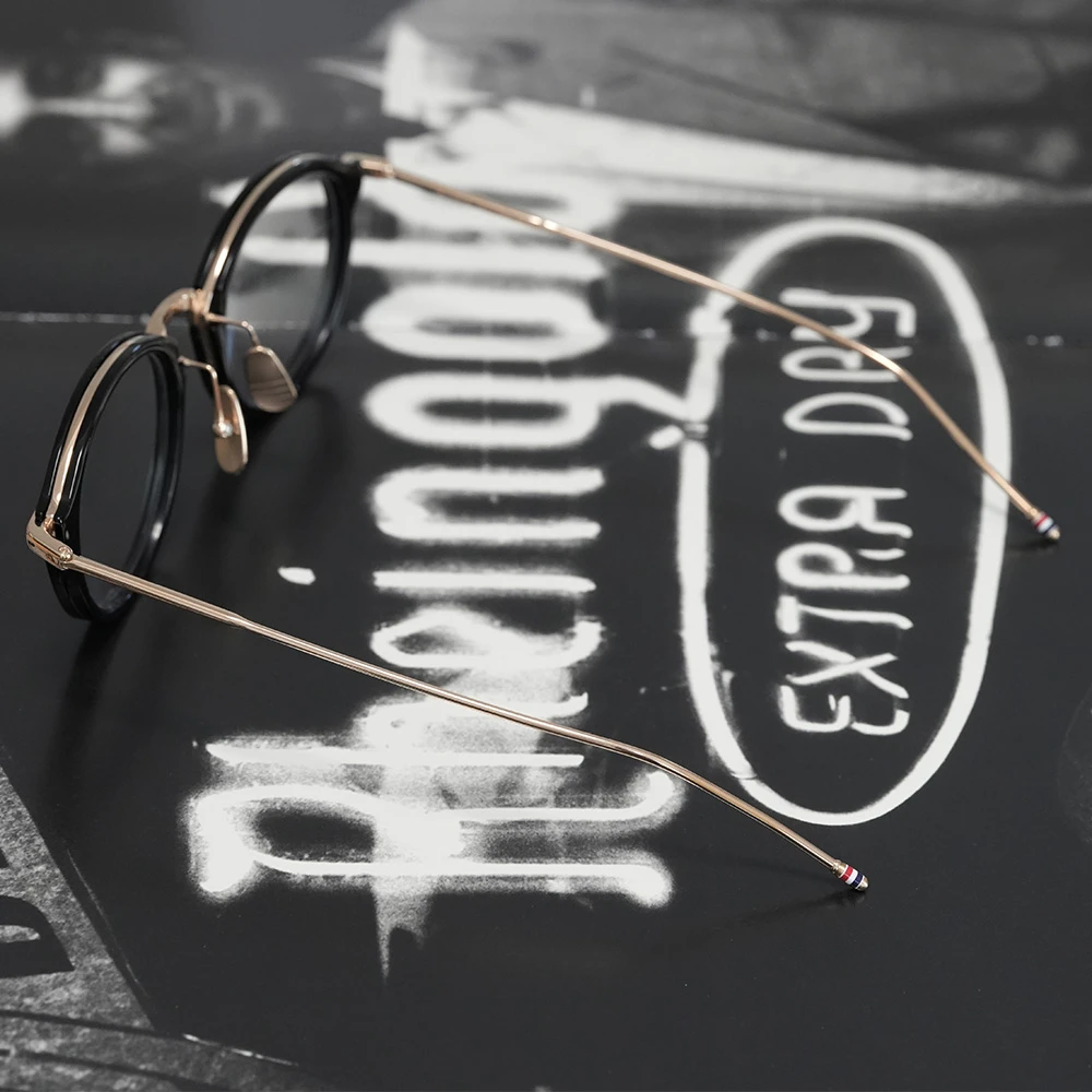 Thom Browne UEO011A col.001