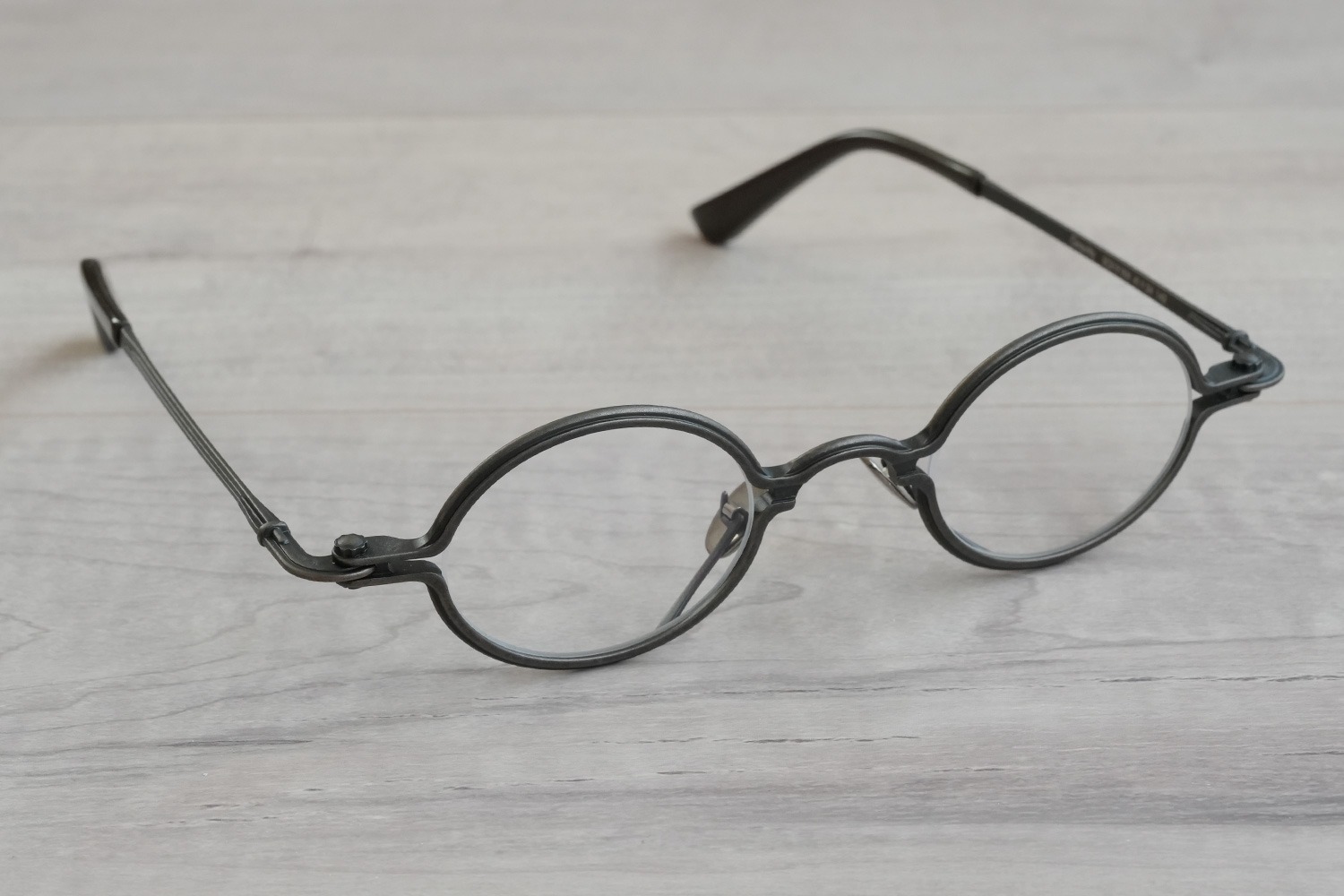 TAVAT EYEWEAR SC219 Gravity col.VLN Vulcan
