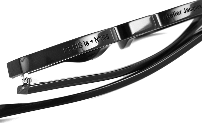 Jacques Durand Plus is + 339 col.002M matt black