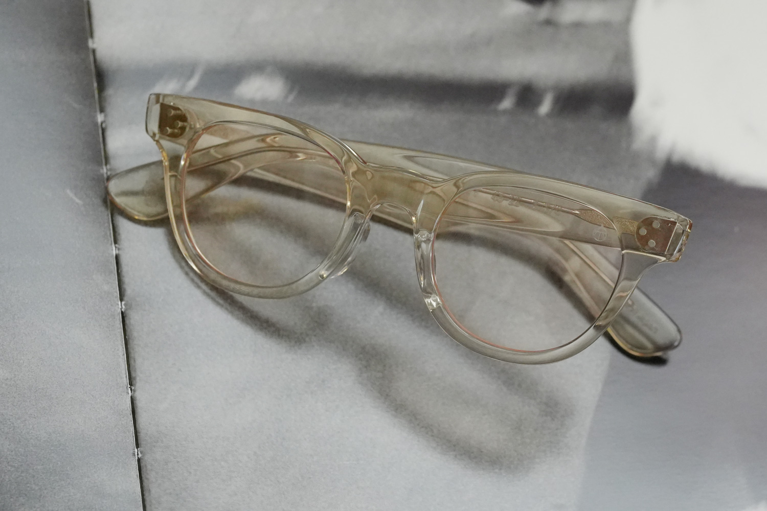 TART OPTICAL F.D.R col.005 Ecru Beige