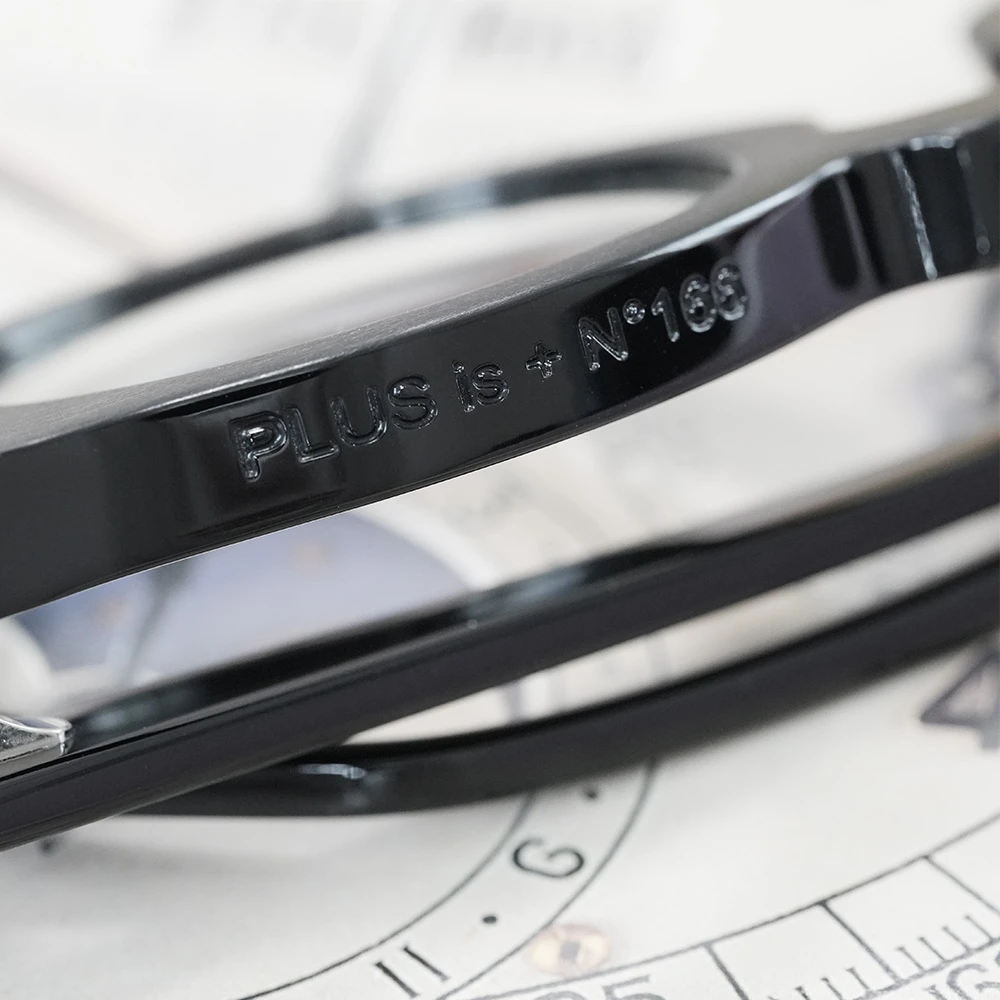 Jacques Durand Plus is + 166 col.002 Matt Black