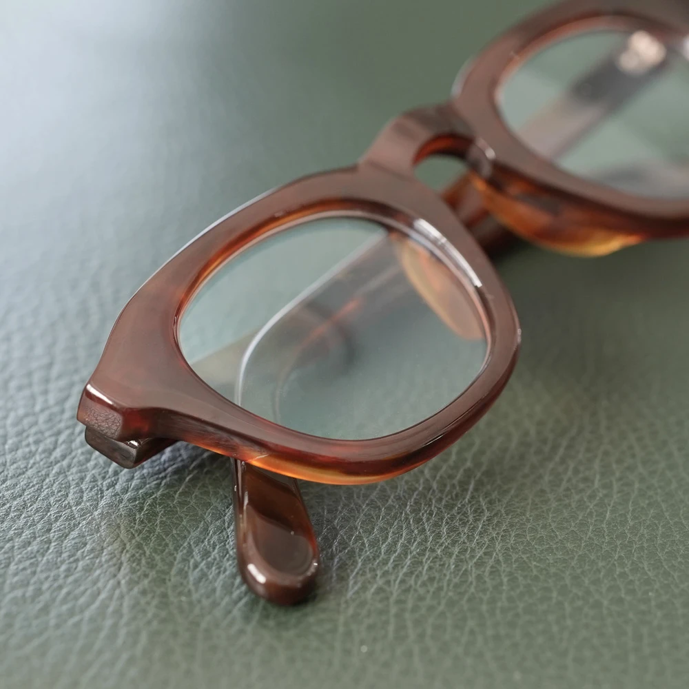 本べっ甲メガネのイメージ画像