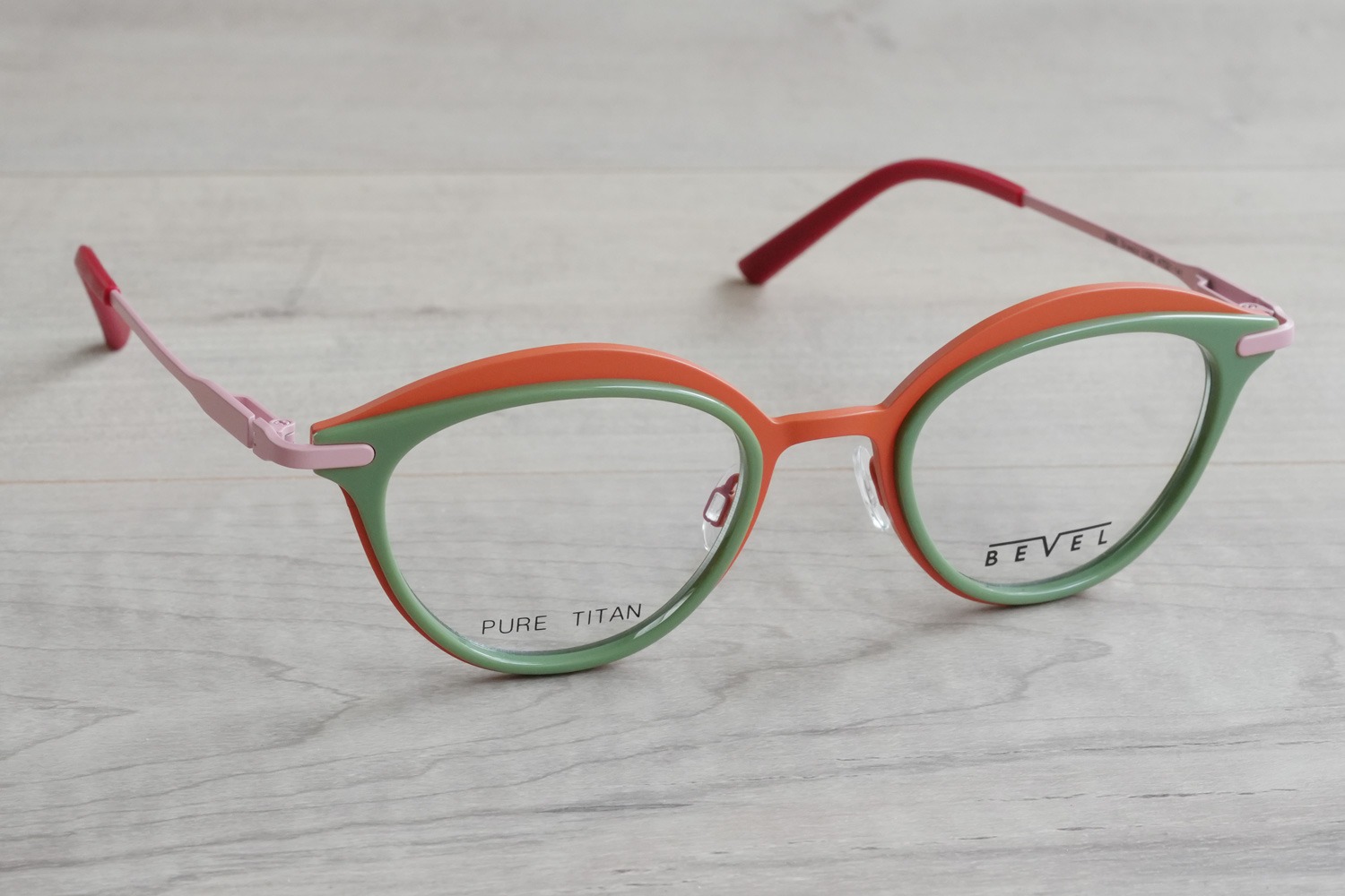 BEVEL 2555 Dreezy col.LCRQ/Living Coral/Rose Quartz