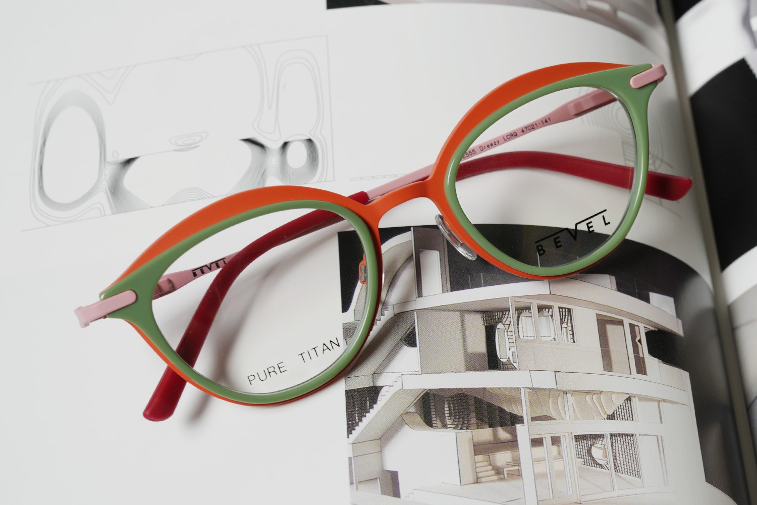 BEVEL 2555 Dreezy col.LCRQ/Living Coral/Rose Quartz