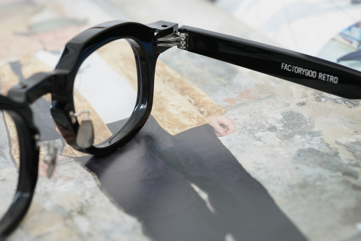 FACTORY900 RETRO RF-072 col.001 black