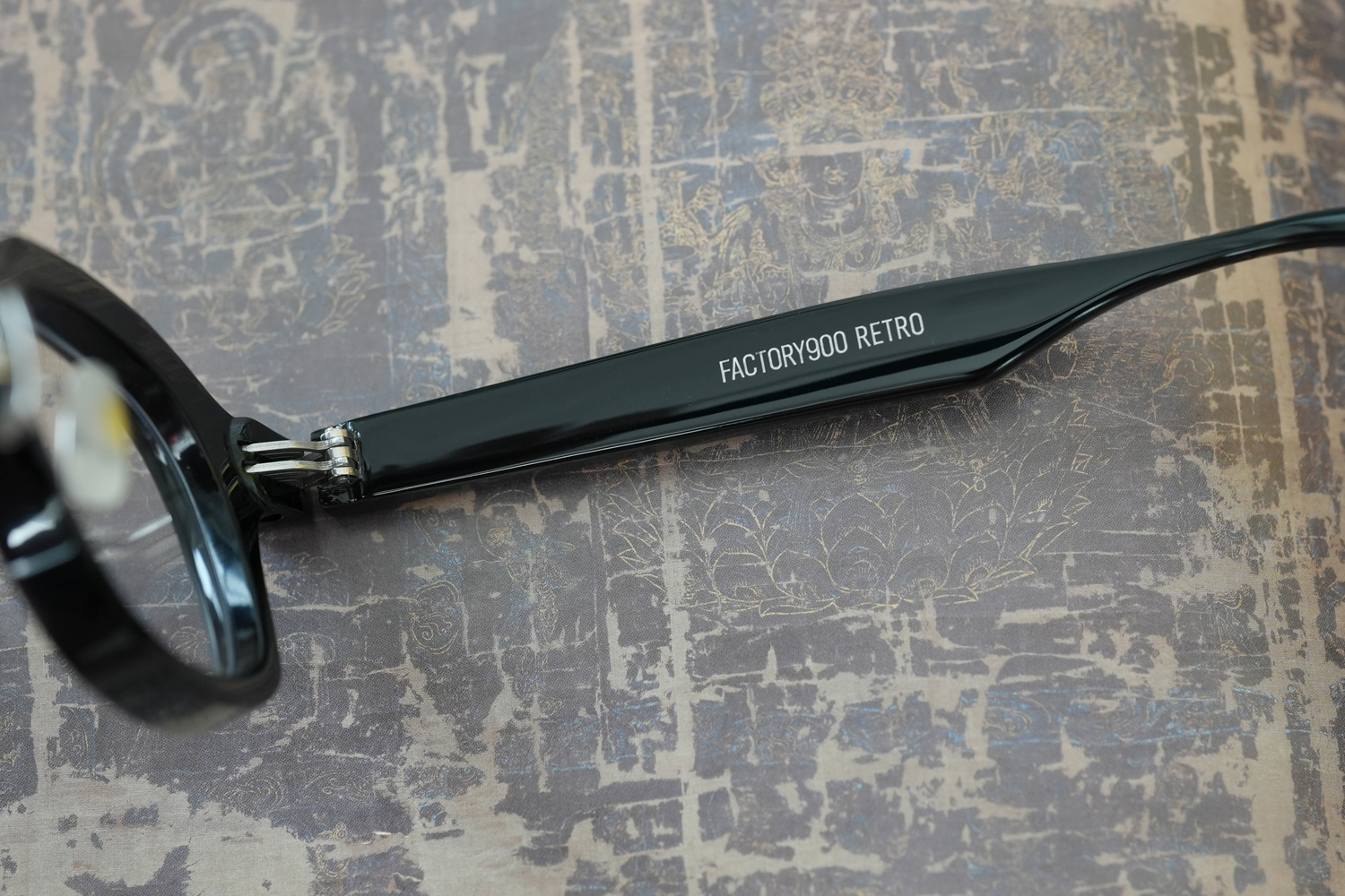 FACTORY900 RETRO RF-072 col.001 black