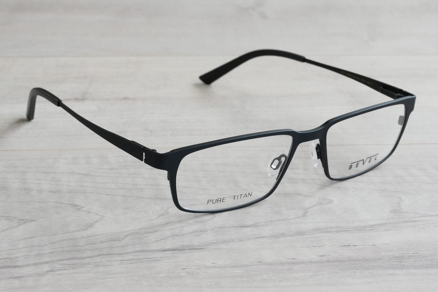 BEVEL 8679 Breaking Bag col.BCBK Black Carbon/Black