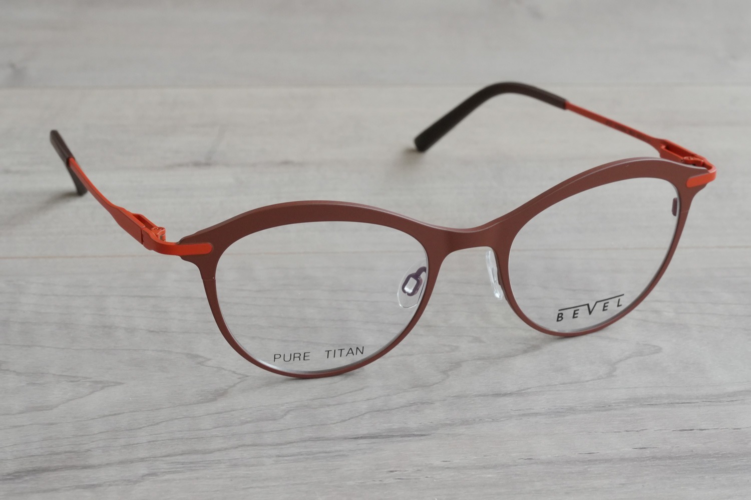 BEVEL 8751 Harissa col.DBCO-Decaf Brown/Claudio Orange