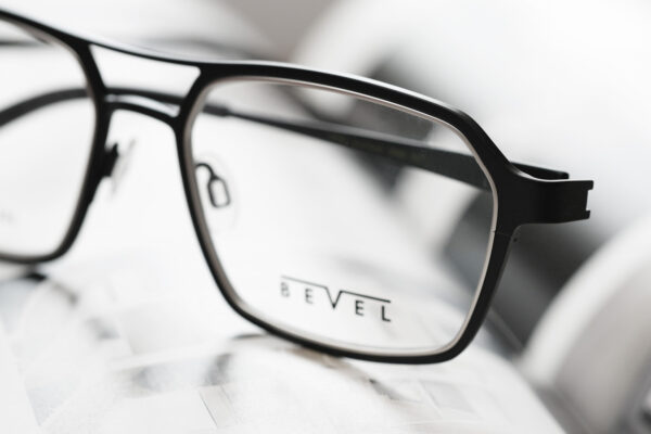 BEVEL 8762 Sunflower col.BKMS-Black Gun Matte Silver
