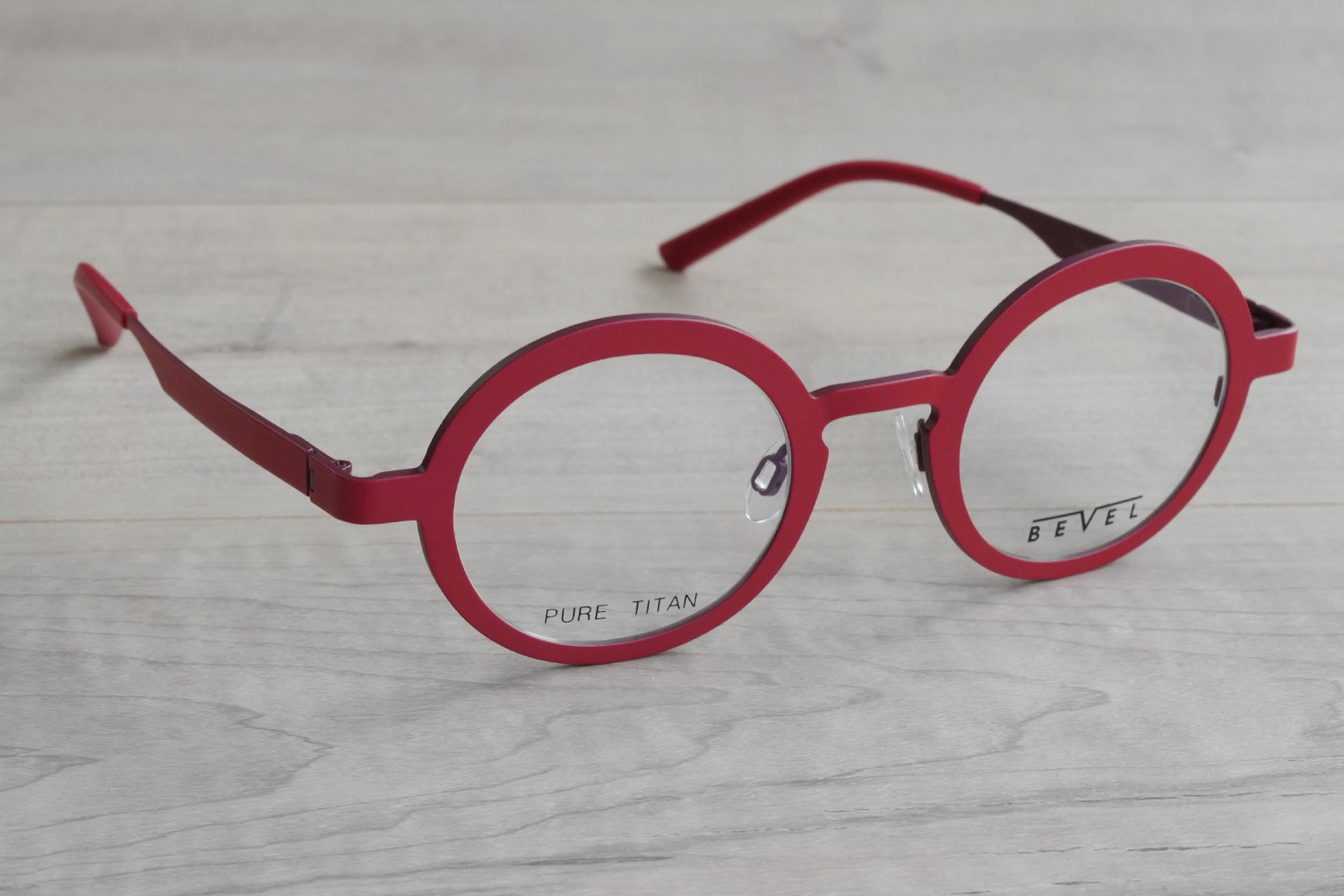 BEVEL 9703 Hudson col.WREG-Warm Red/Eggplant