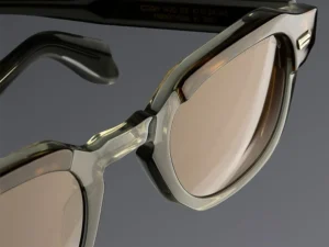 CUTLER AND GROSS CGOP1420 col.3 Havana on Gray