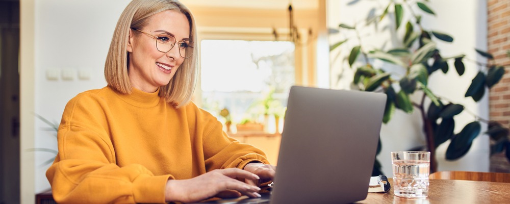 リモートワークでの遠近両用レンズ