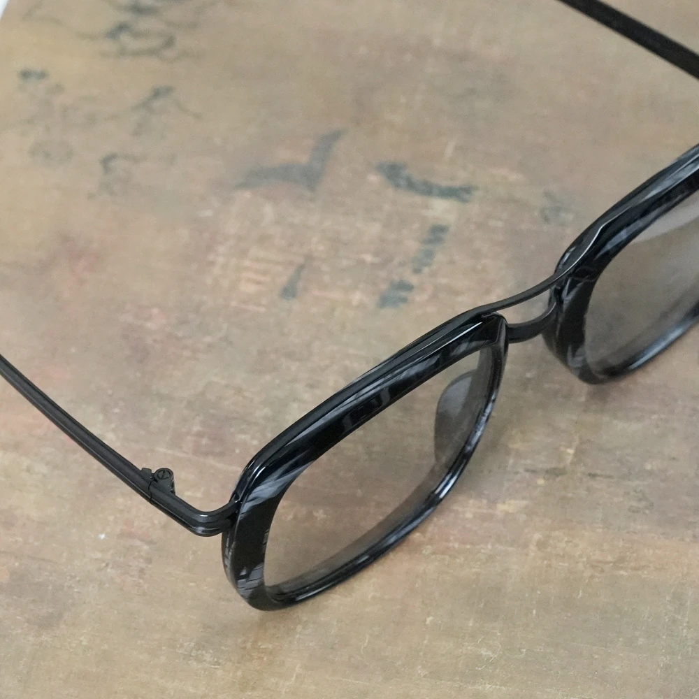 Yellows Plus NOLAN col.569 dark horn/black