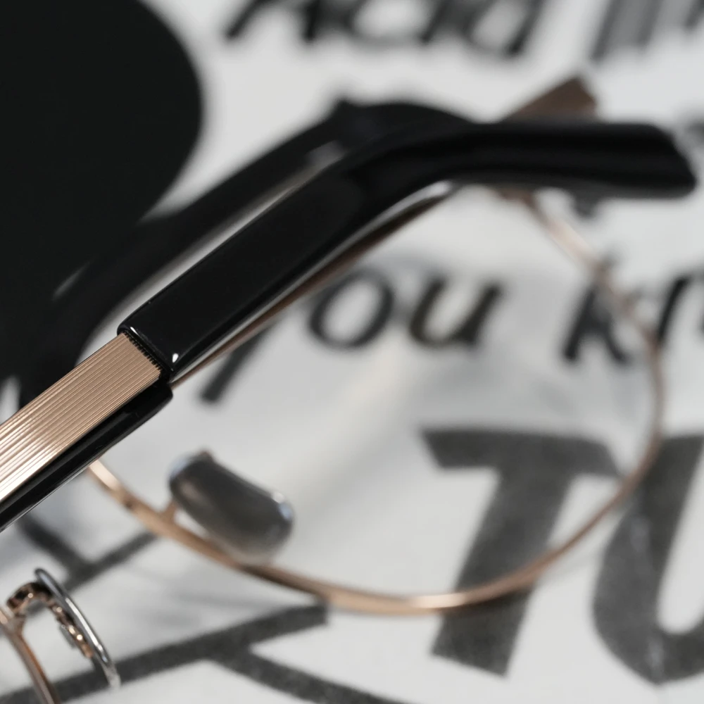 EYEVAN7285 650 col.100900