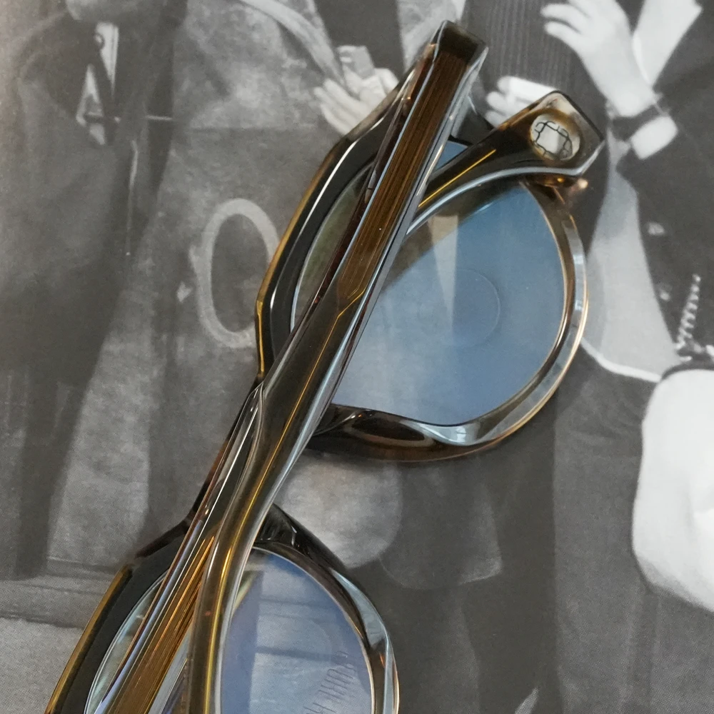 BLAKE KUWAHARA Perkins col.Brown Horn Gradient