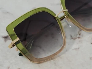 バートンペレイラ Margret