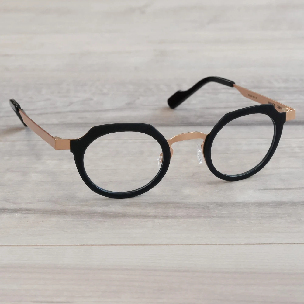 Anne & Valentin FRANCE col.25B15