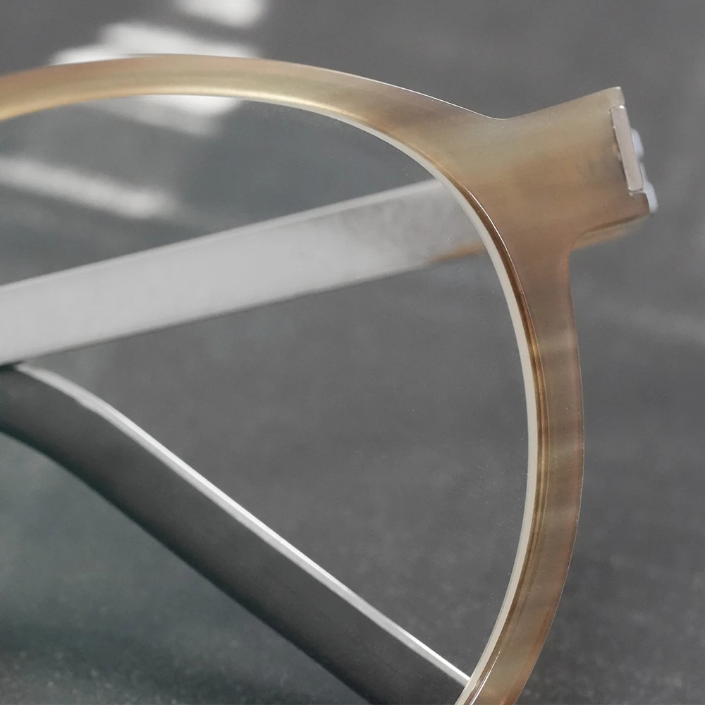 LINDBERG Buffalo Titanium mod.1823 col.H16/P10