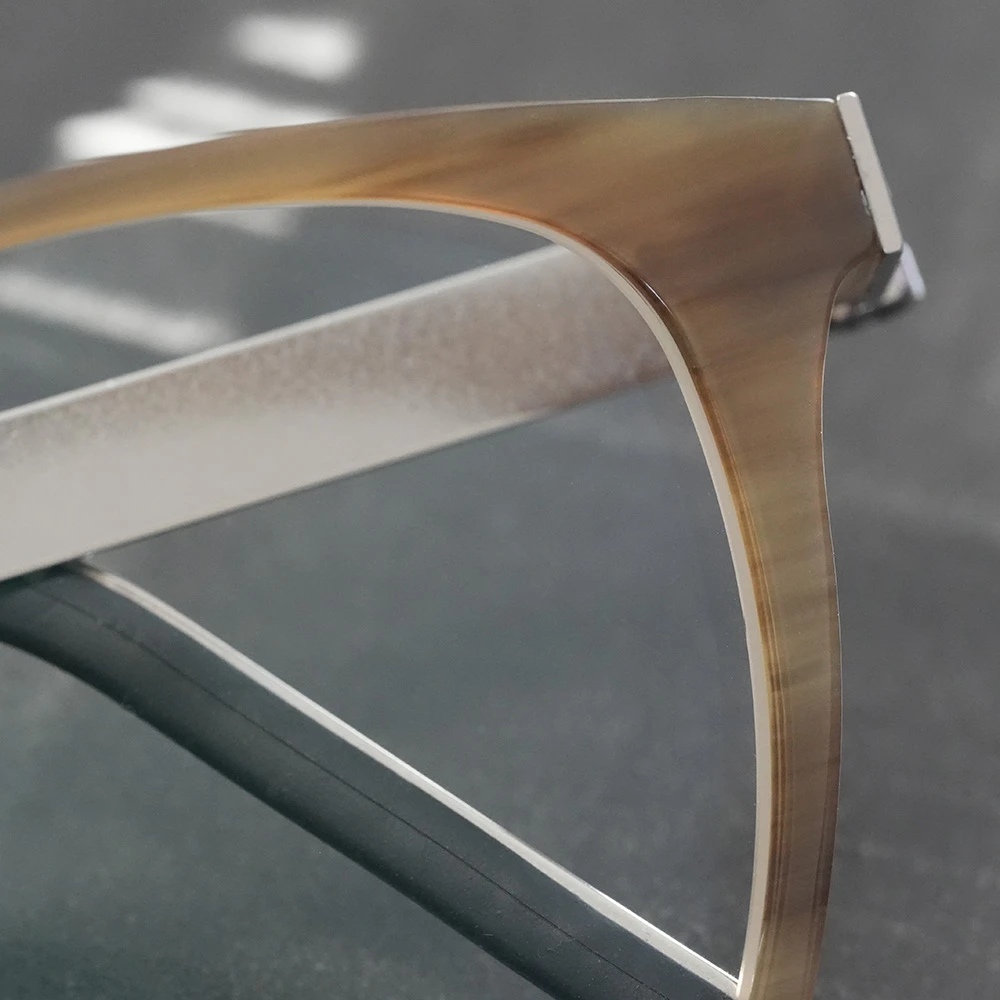 LINDBERG Buffalo Titanium mod.1867 col.H16/P10