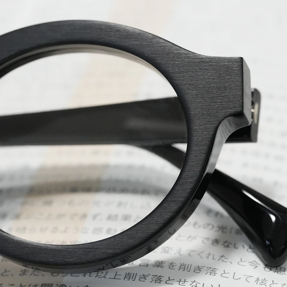Jacques Durand Plus is + 339 col.002 Matt Black