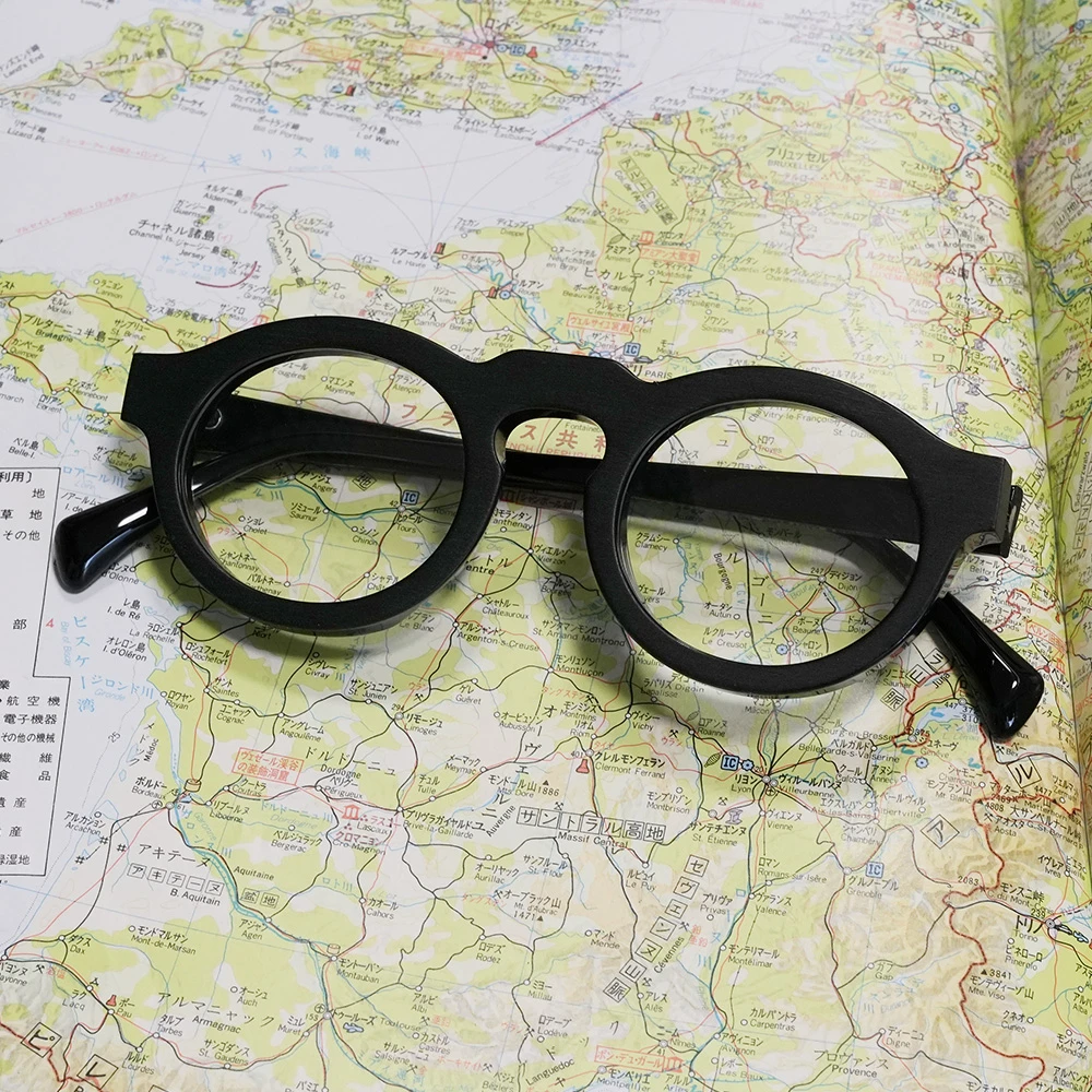 Jacques Durand Plus is + 339 col.002 Matt Black