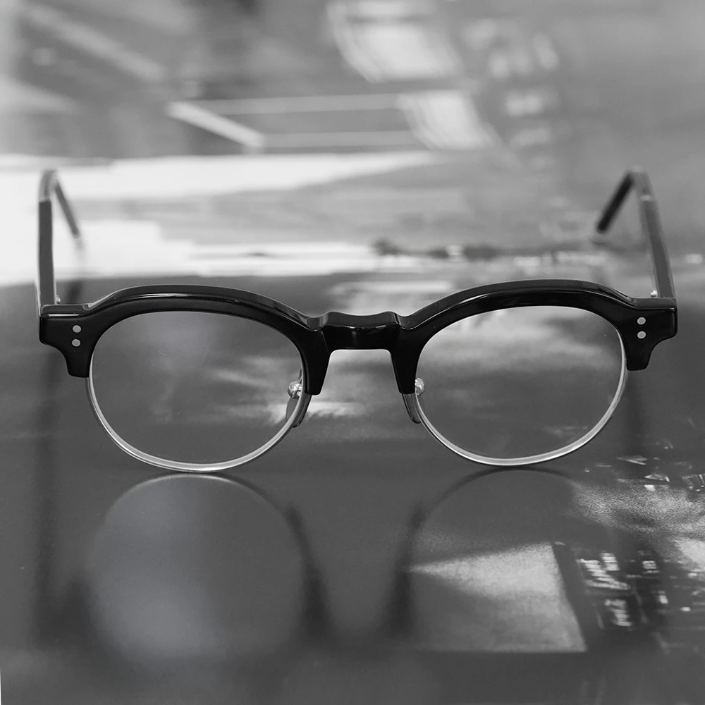 Thom Browne UEO920A col.001