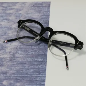 Thom Browne UEO920A col.001